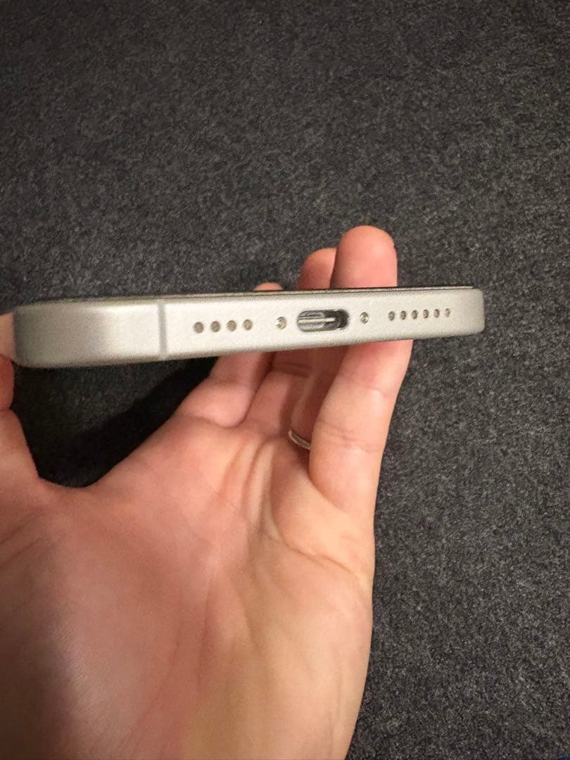 【本日発送】iPhone16Plus 128GB ホワイト　SIMフリー