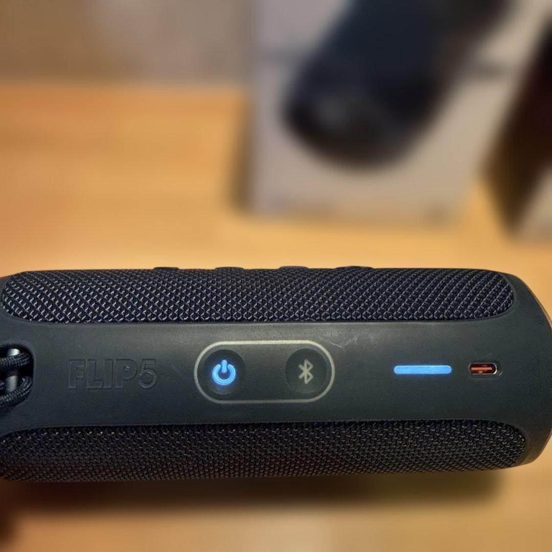 JBL FLIP5 スピーカー 2台でステレオセット アンカー充電器付き