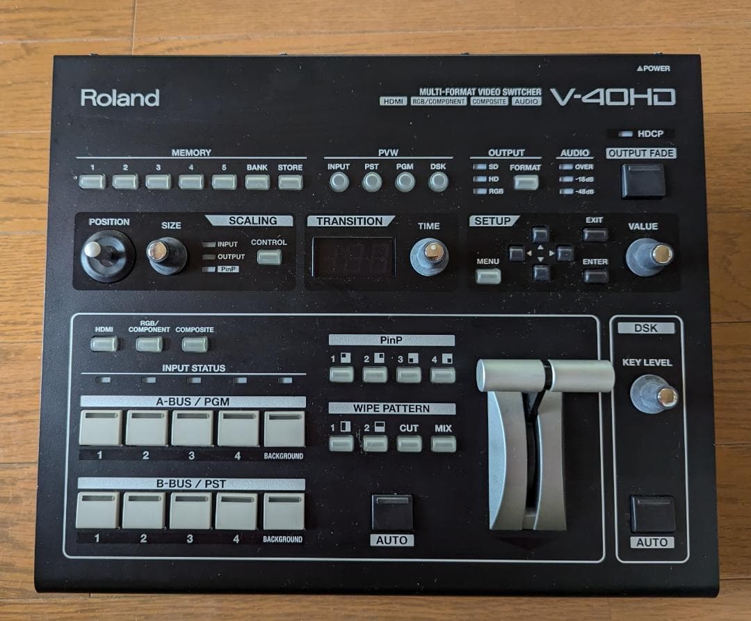 Roland V-40HD マルチフォーマット・ビデオスイッチャー 新品同様