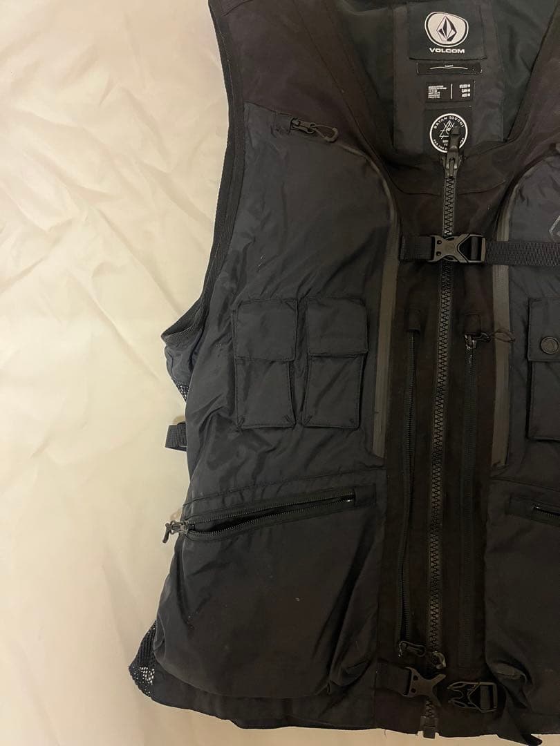 Volcom slack vest Mサイズ