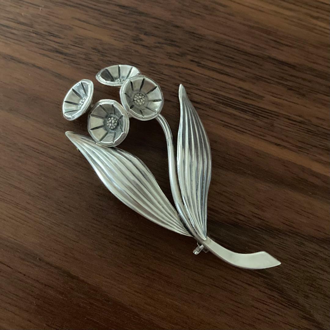 ヴィンテージ＊ブローチ　ボタニカル　フラワー　シルバー　アンティーク　　北欧