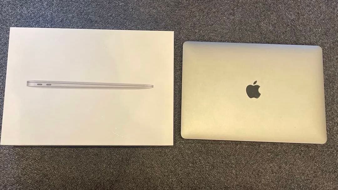 MacBookAir2018モデル128GBシルバー 充電器箱付