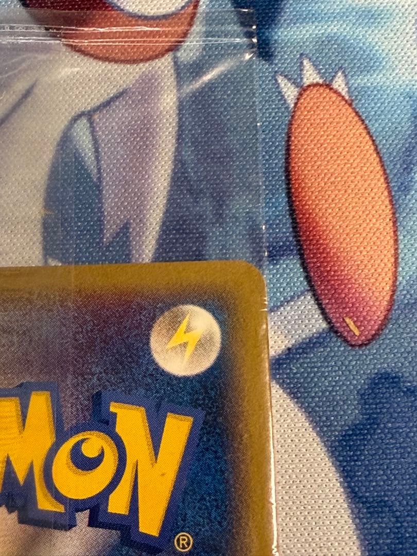 あ*た様 300円スタート ポケパークのラティオス未開封とプレイマットセット