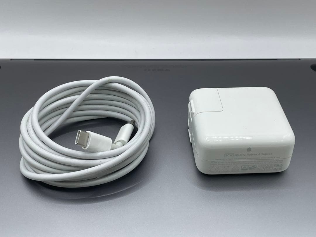 MacBook Pro 13インチ M1 (2020) 16GB/512GB