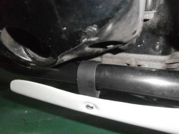 アンダーカウル　大型　白ダクト　ステー付/ホワイト ABS大型車 等