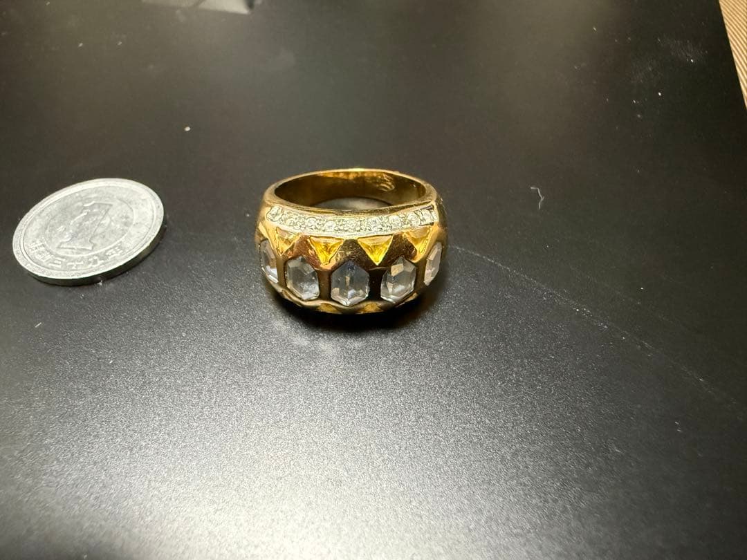 ゴールド リング 海外刻印？ 石付き / 素材 石 不明