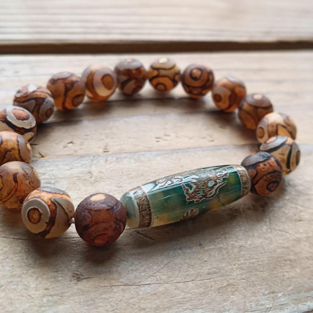 五本爪龍神天珠＆三眼天珠のブレスレット 10000円（送料無料）⁡⁡ ⁡