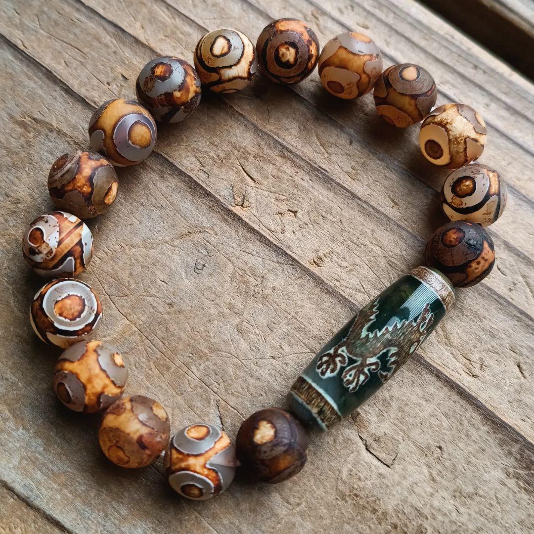 五本爪龍神天珠＆三眼天珠のブレスレット 10000円（送料無料）⁡⁡ ⁡