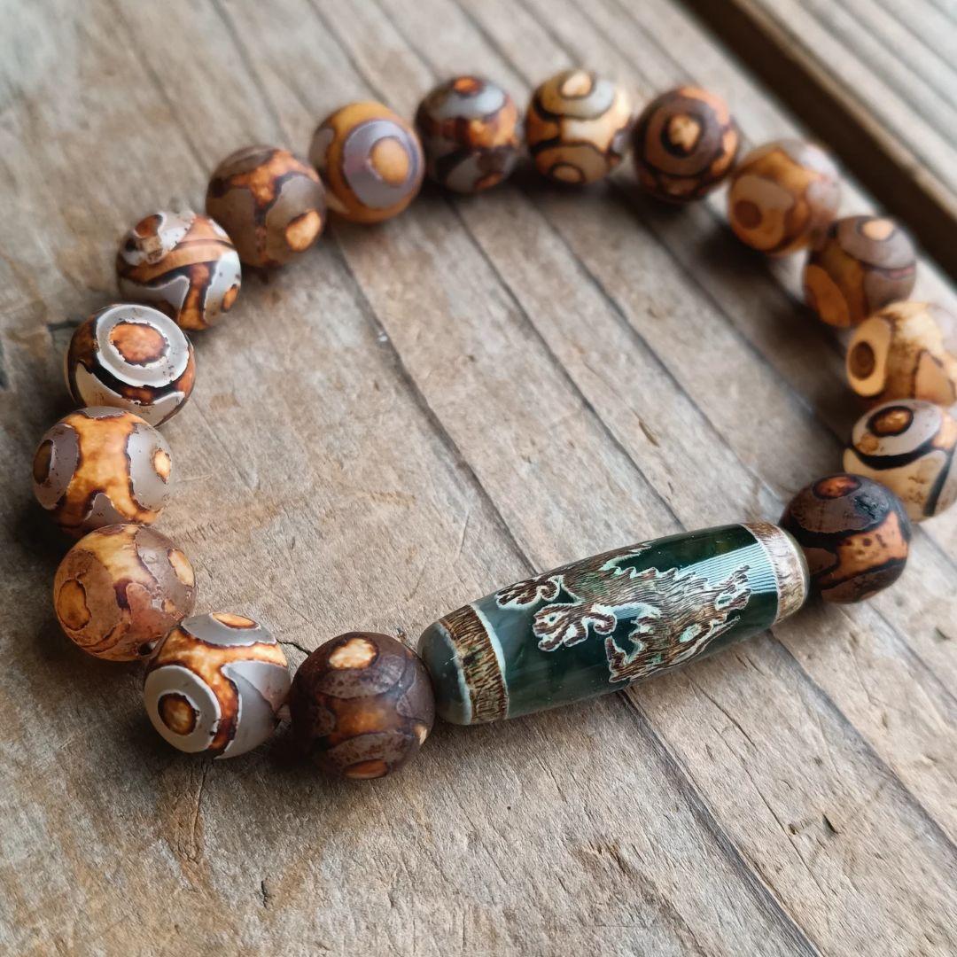 五本爪龍神天珠＆三眼天珠のブレスレット 10000円（送料無料）⁡⁡ ⁡