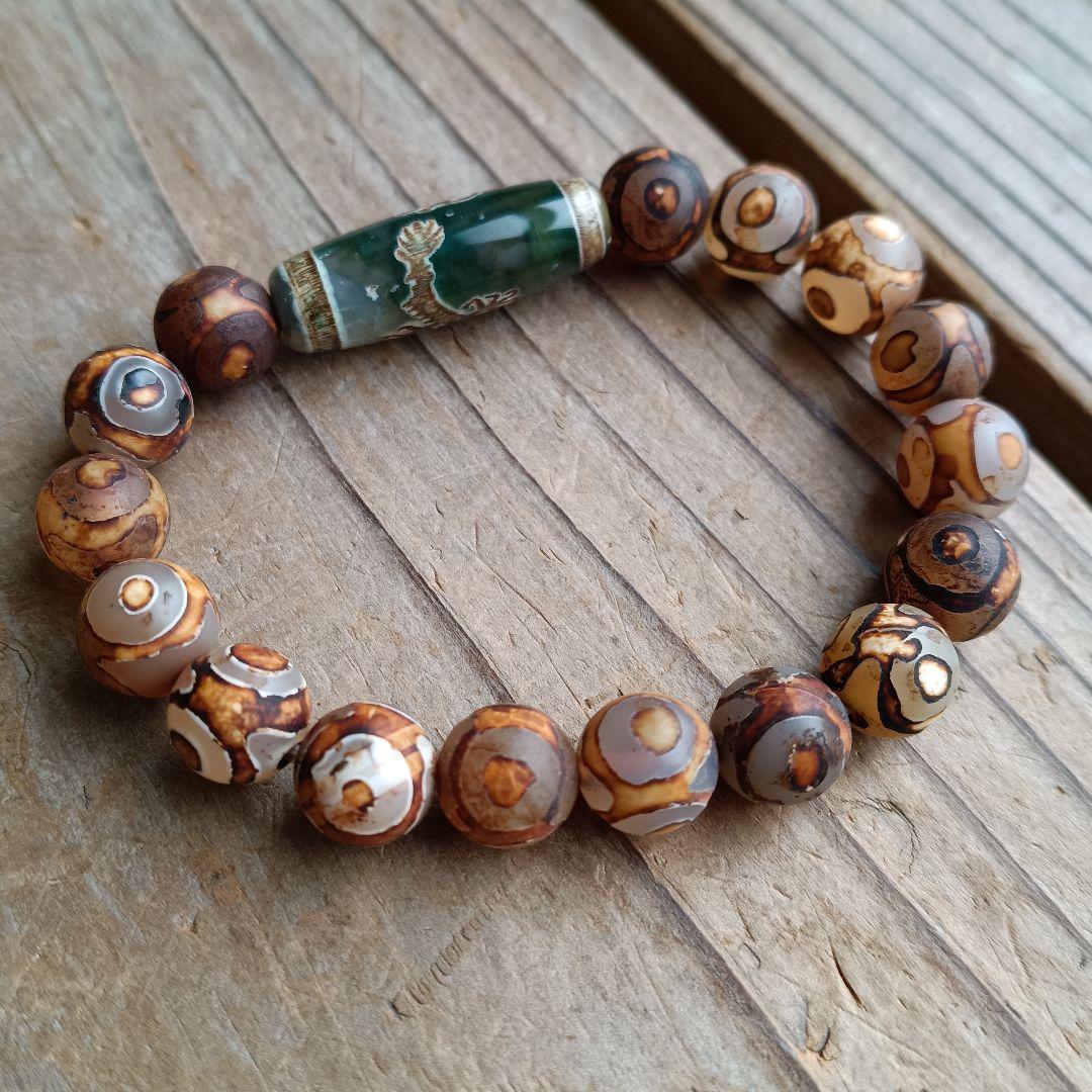 五本爪龍神天珠＆三眼天珠のブレスレット 10000円（送料無料）⁡⁡ ⁡