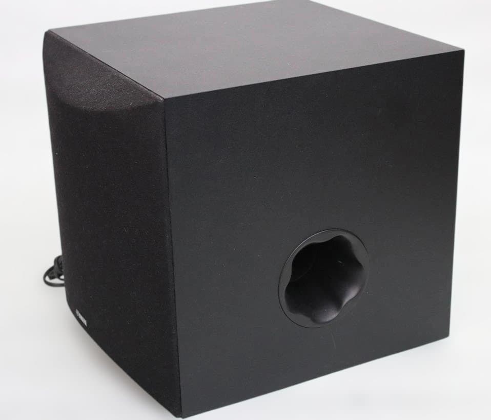 ◆ YAMAHA　NS-SW050　　◆ サブウーハースピーカー