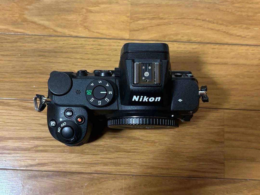 Nikon Z5 ミラーレスカメラ ブラック
