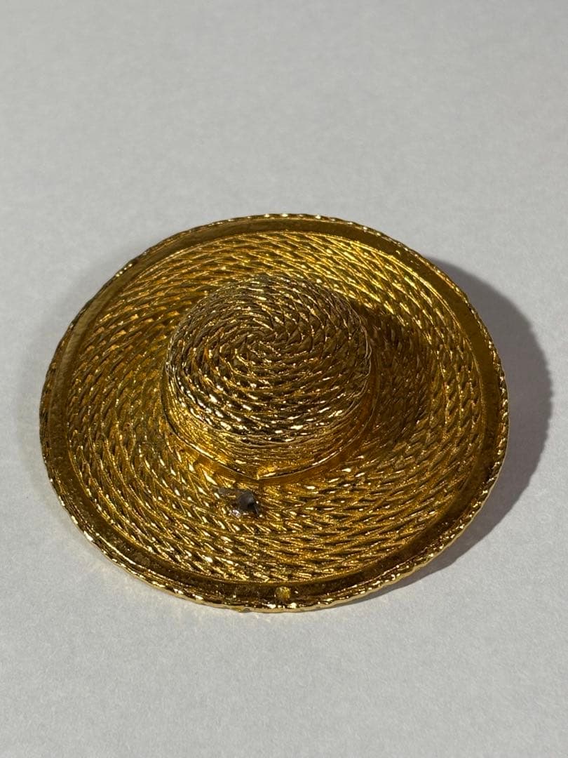 CHANEL 本物保証 ピンブローチ 麦わら帽子 5.3cm ゴールドカラー