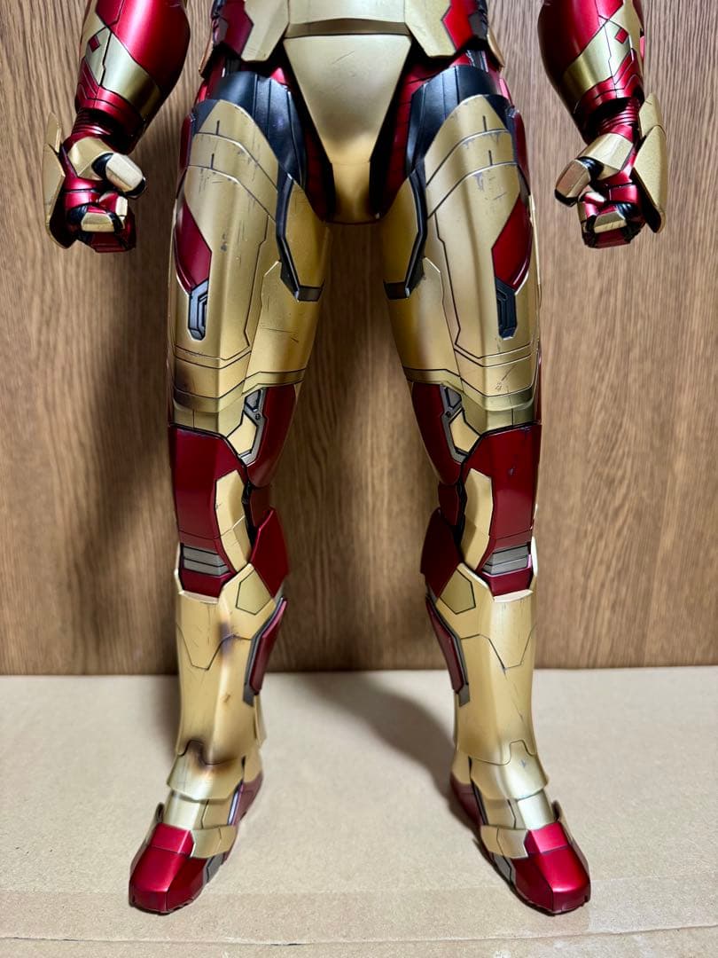 ホットトイズ　クオータースケール　アイアンマン　マーク42 ボーナスアクセサリー