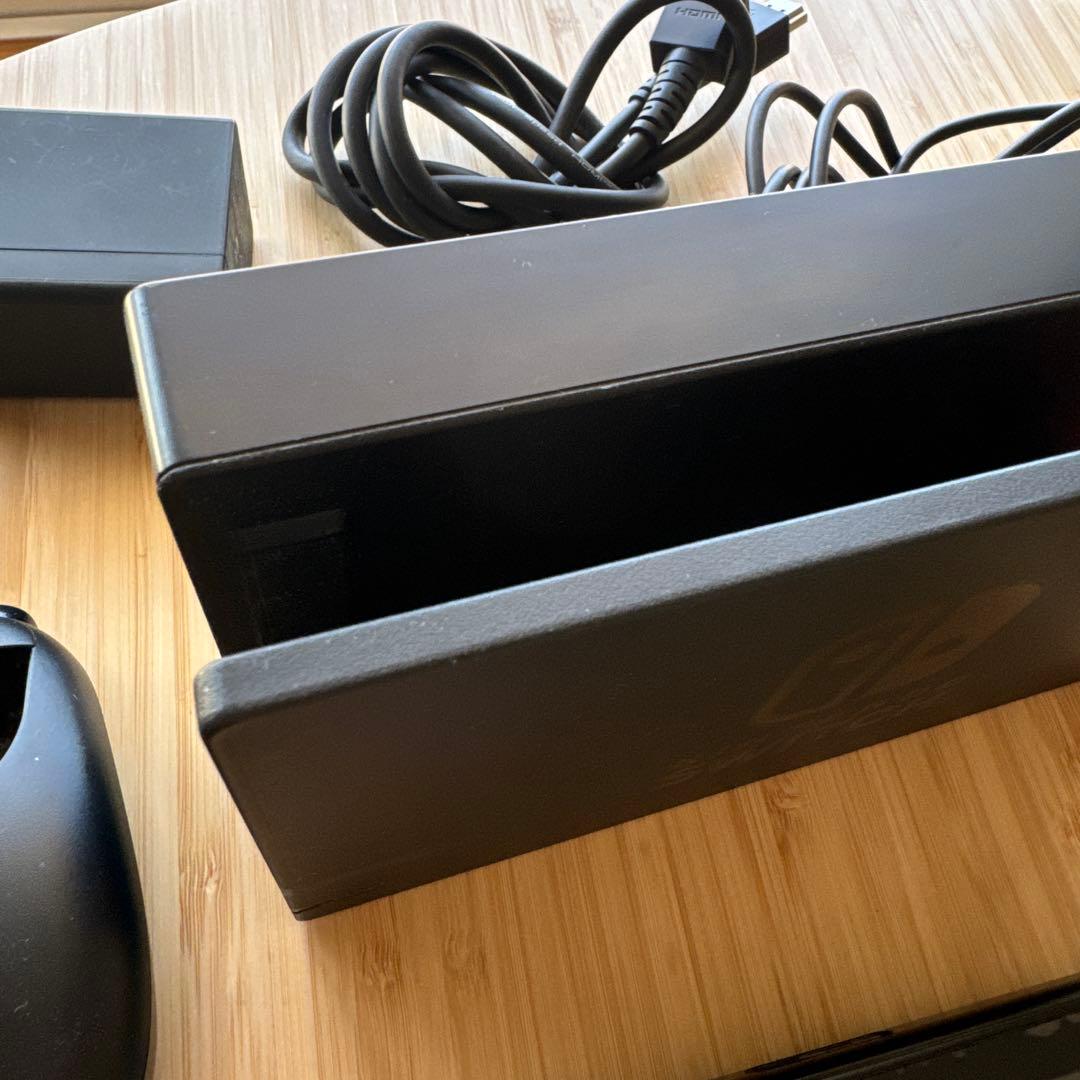 訳あり Nintendo Switch 本体 + ジョイコンセット