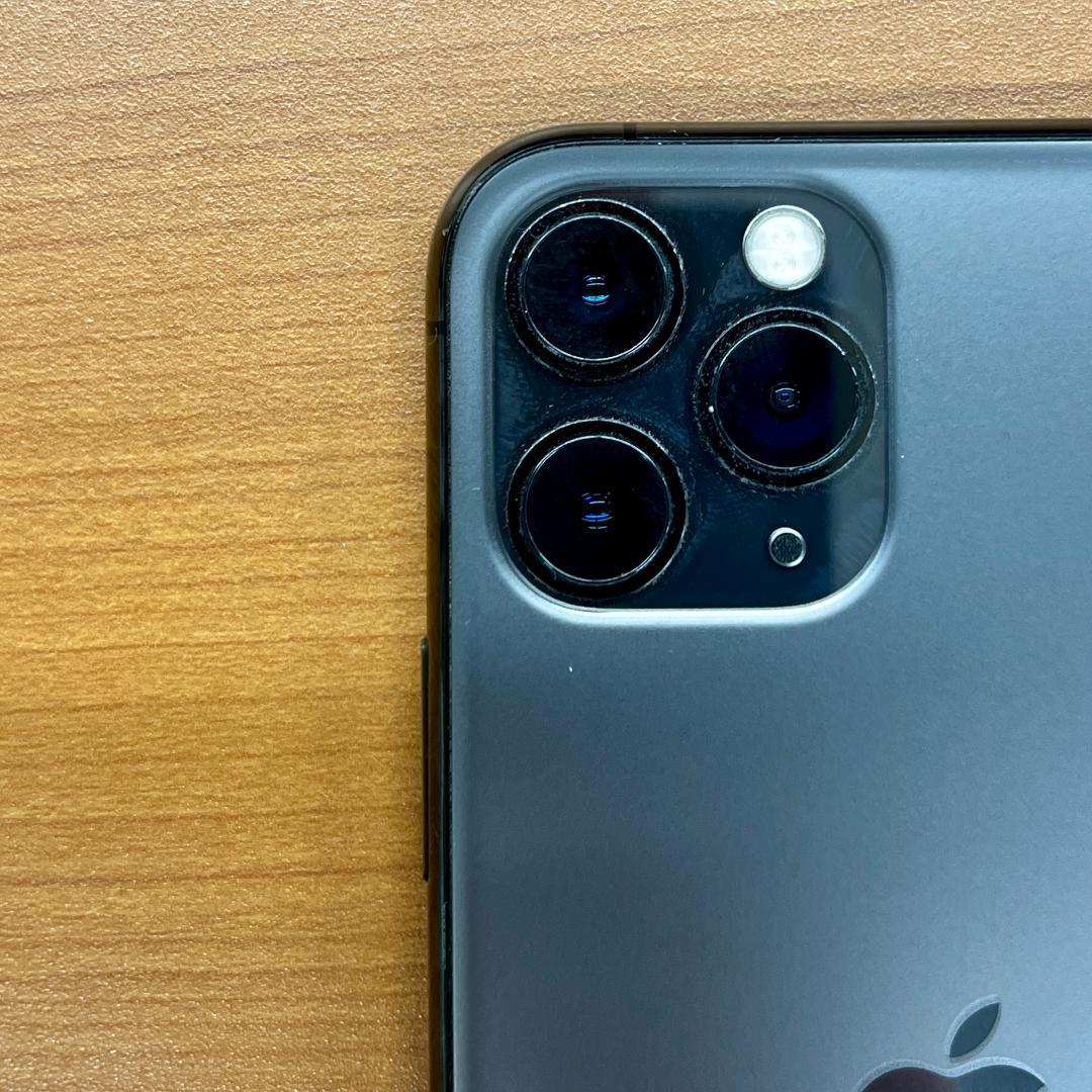 B*︎様 動作確認済み iPhone 11 Pro 64GB ID 99fa11