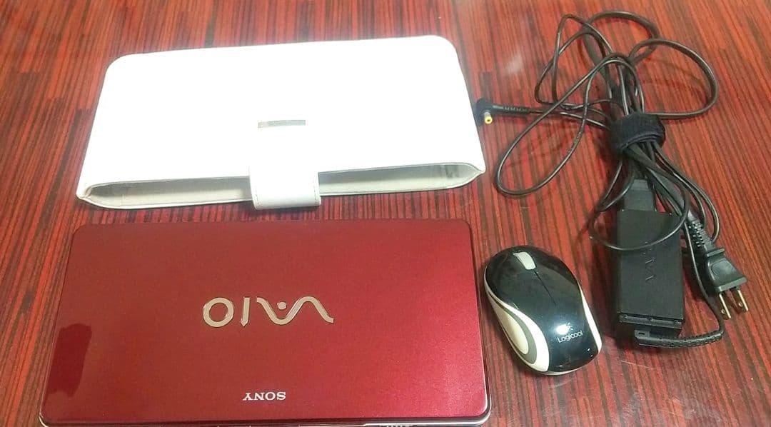 SONY VAIO type P VGN-P70H　レッド