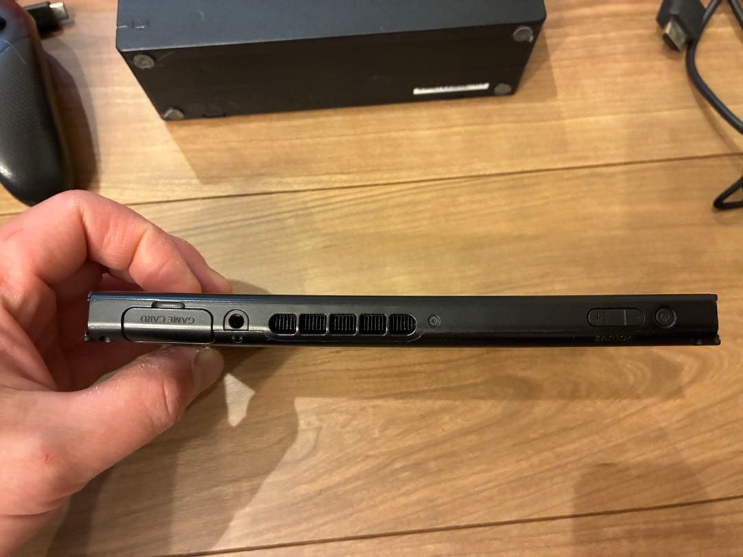 ぽ*こ様 Nintendo Switch 本体 ネオンイエロー・ネオンパープル