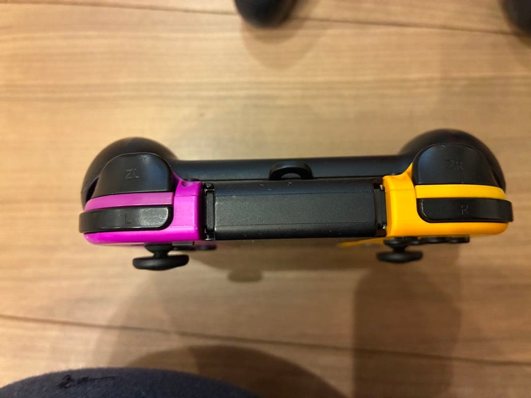 ぽ*こ様 Nintendo Switch 本体 ネオンイエロー・ネオンパープル