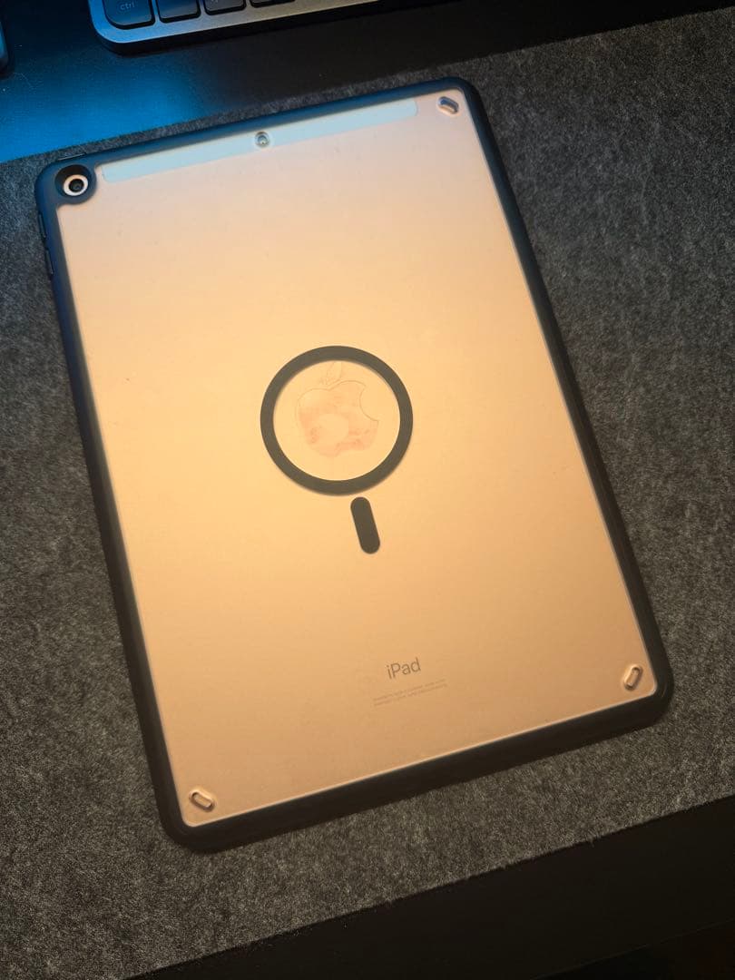 iPad 第7世代 32GB Wi-Fiモデル ゴールド A2198 ケース付き