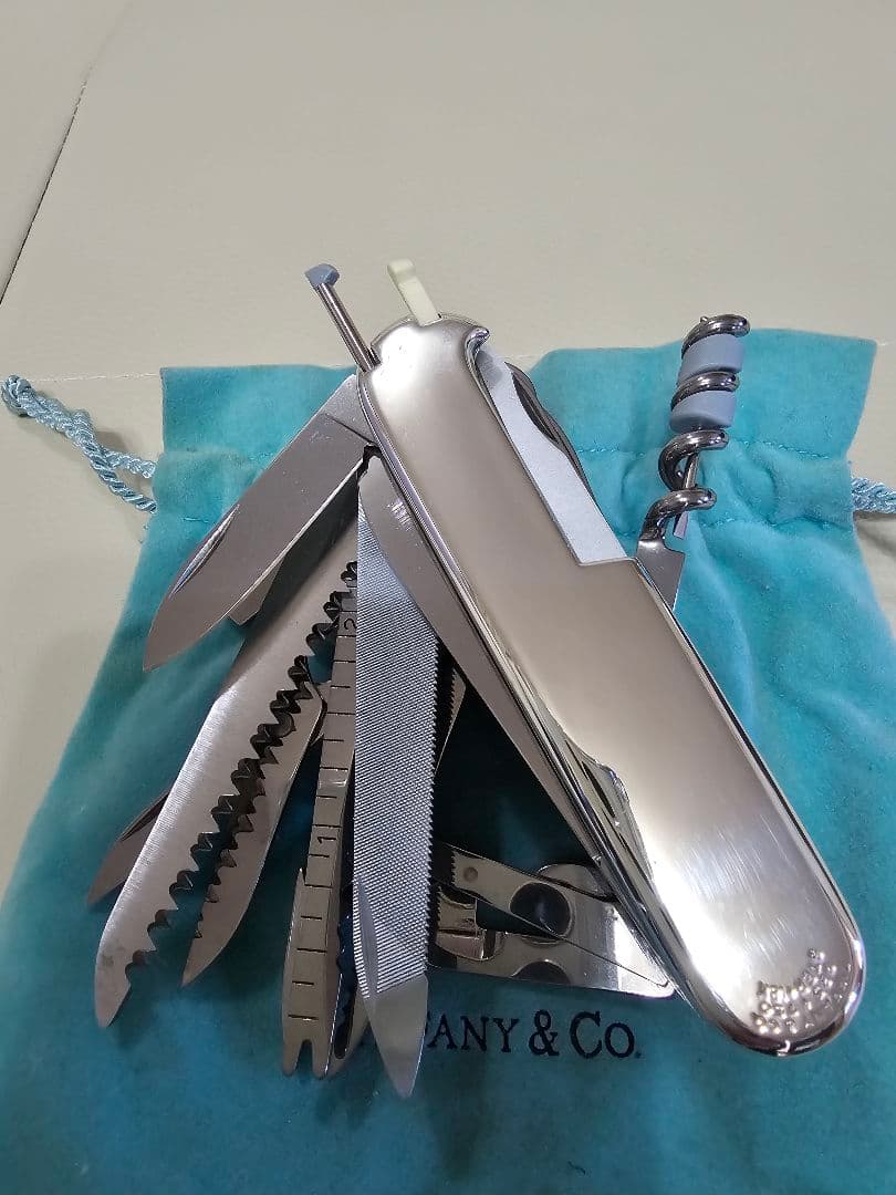 【ダイキ未使用】ティファニー ビクトリノックス 19徳 マルチツール