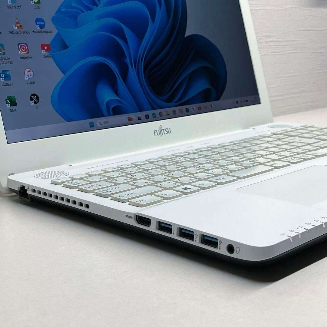 ノートパソコンCore i7-6700HQ office SSD AH53/X