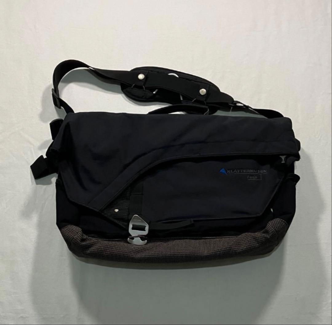 n*n様 KLÄTTERMUSEN クレッタルムーセン 廃盤レアメッセンジャーバ