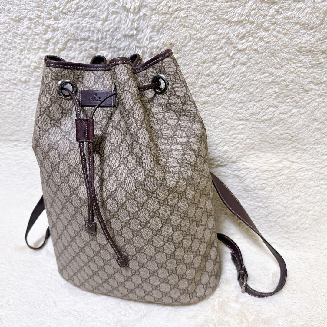 2301 希少美品✨GUCCI 大容量 リュック GG PVC 巾着型 ブラウン