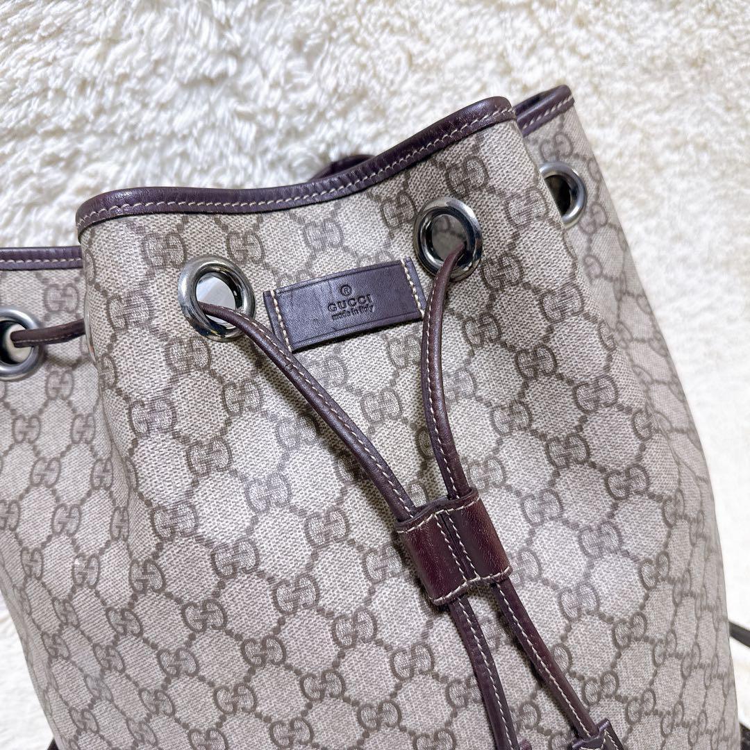 2301 希少美品✨GUCCI 大容量 リュック GG PVC 巾着型 ブラウン