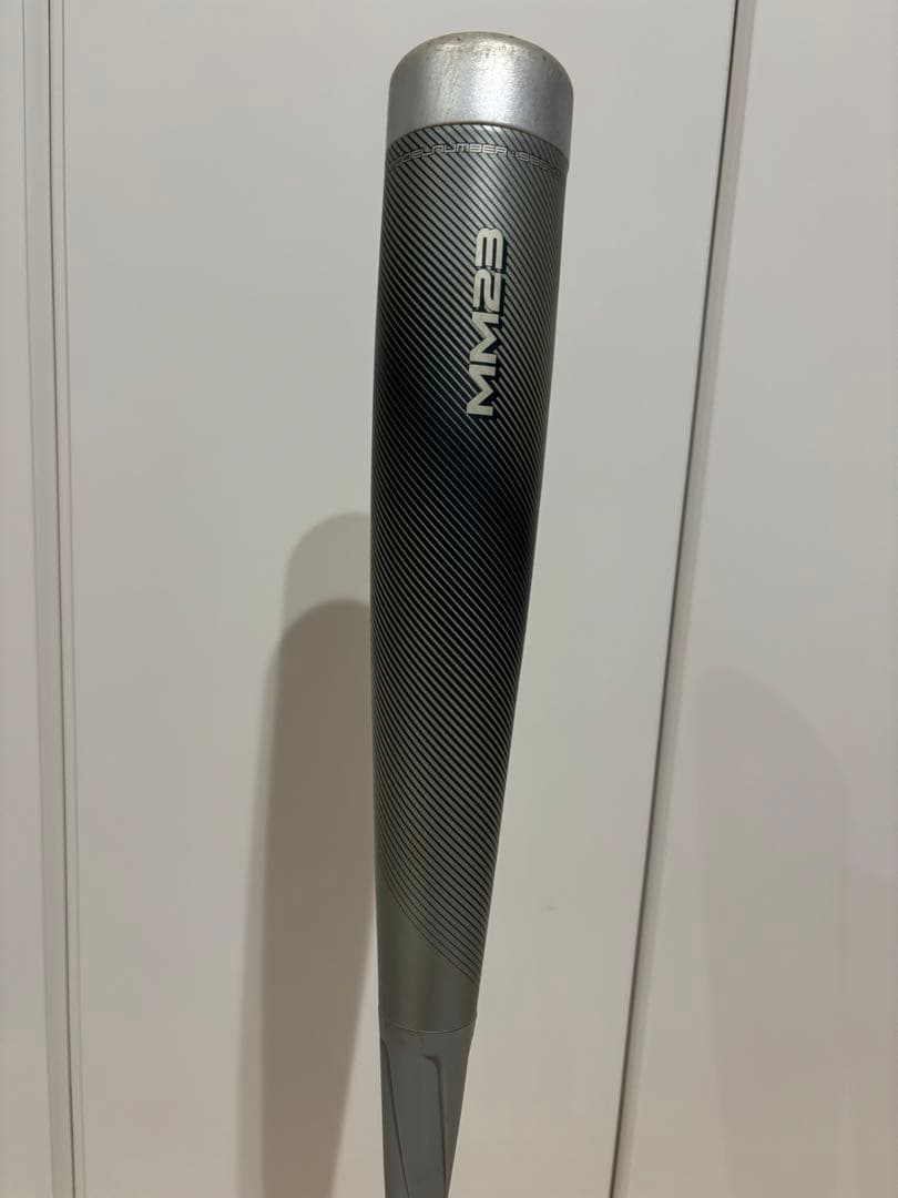 美品MM23 軟式バット シルバー83センチ