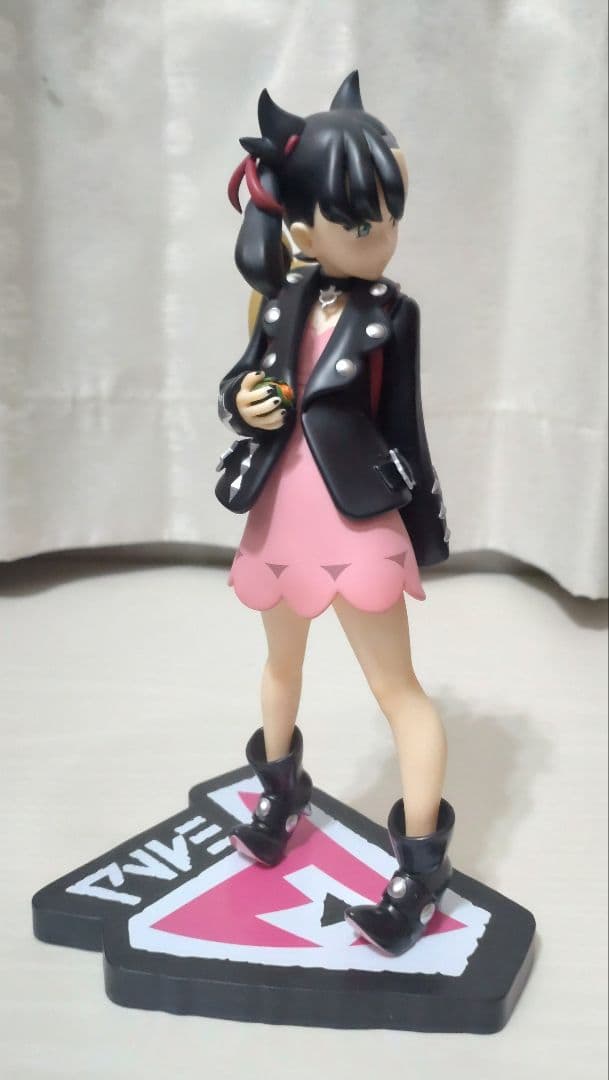 ポケモンセンター マリィ&モルペコ フィギュア