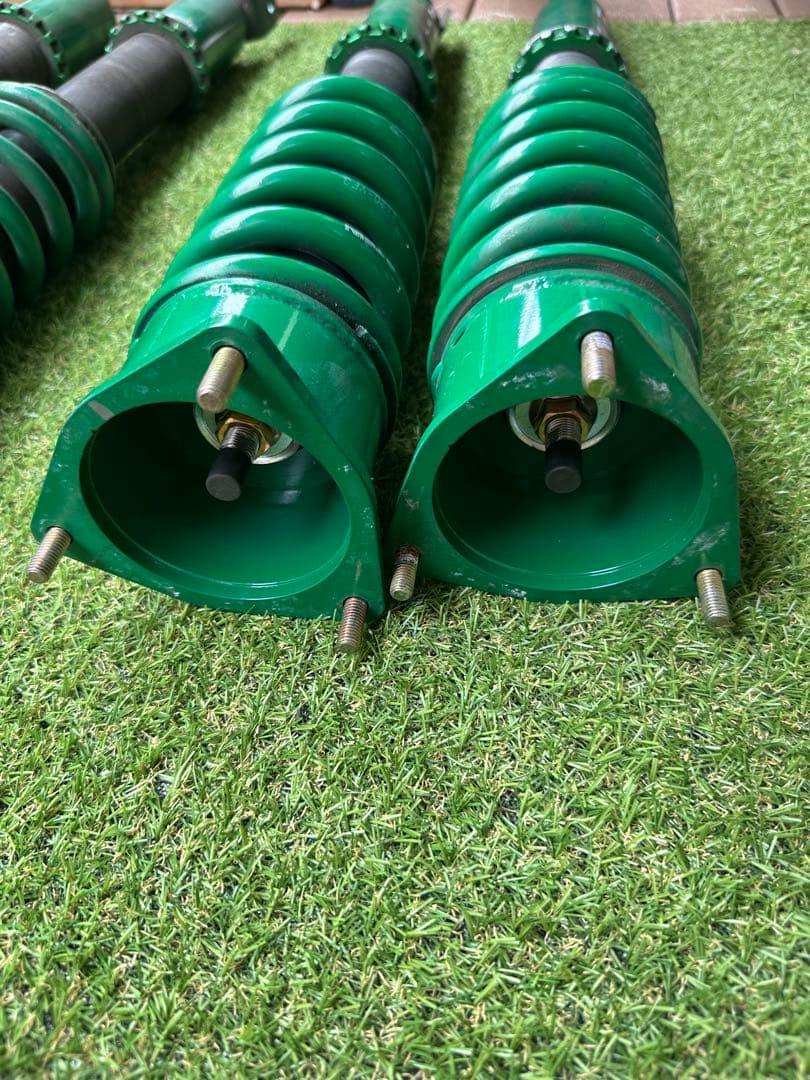 V37スカイライン TEIN 車高調