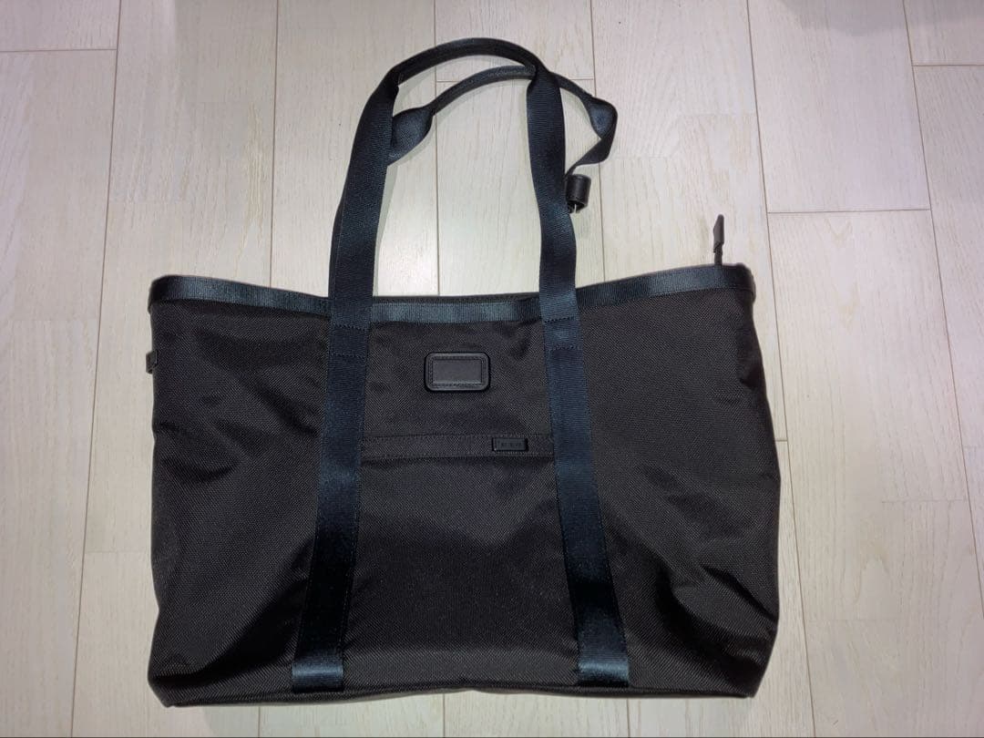 TUMI グリーンレーベルリラクシングの別注型トートバッグ