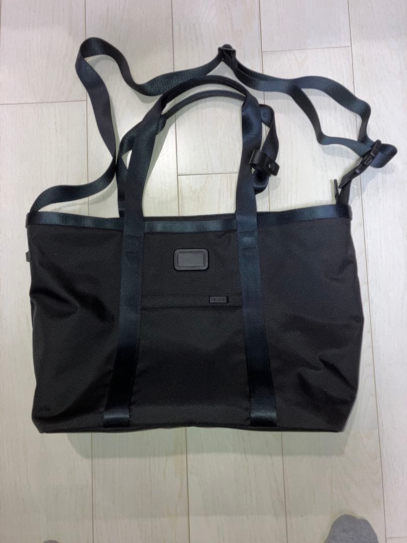 TUMI グリーンレーベルリラクシングの別注型トートバッグ