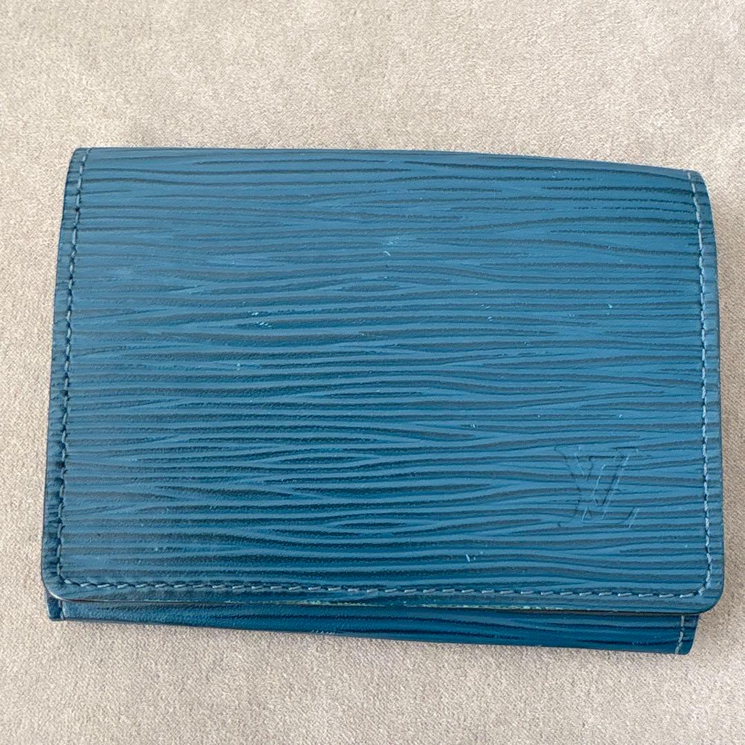Louis Vuitton エピレザー 名刺入れ 青