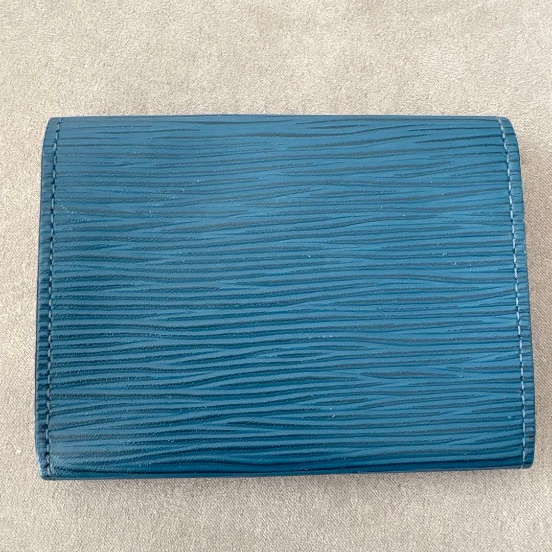Louis Vuitton エピレザー 名刺入れ 青