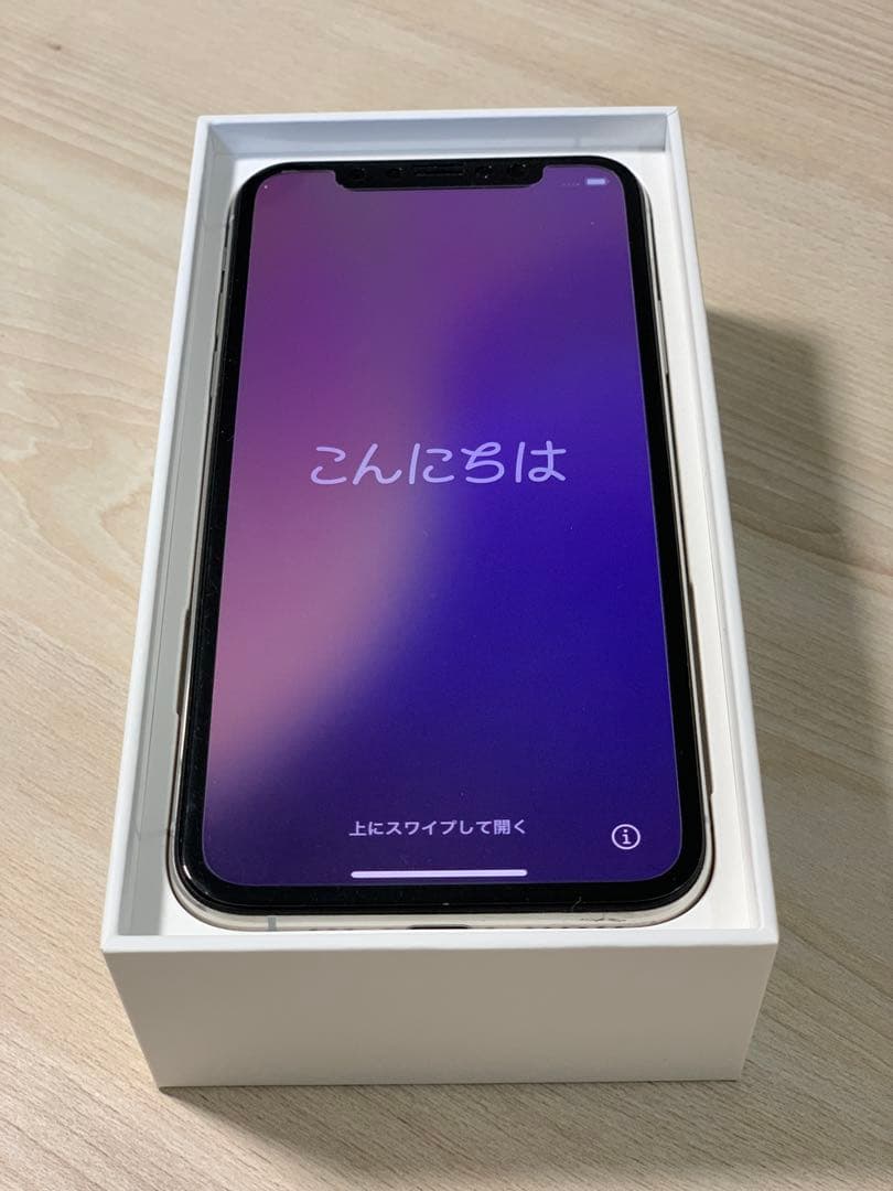 Apple iPhone XS シルバー 本体