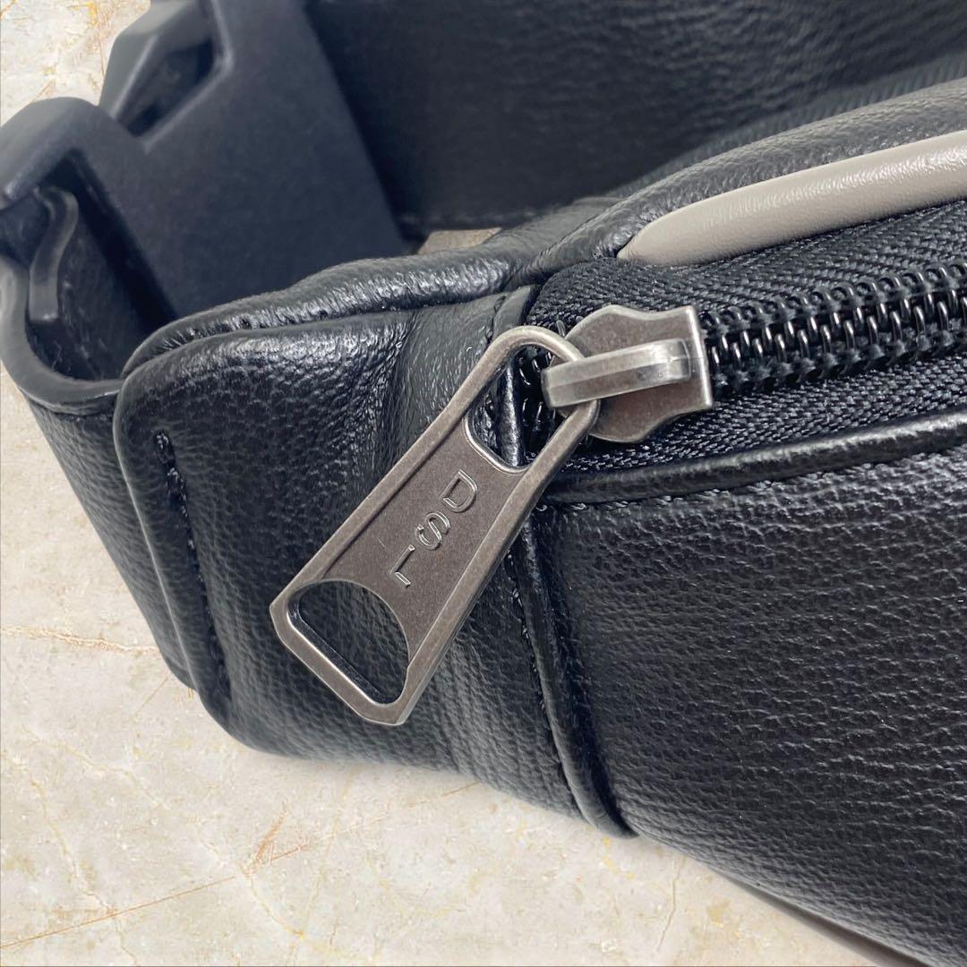 DIESEL ボディバッグ Dロゴエンボス ディーゼル ショルダー ブラック