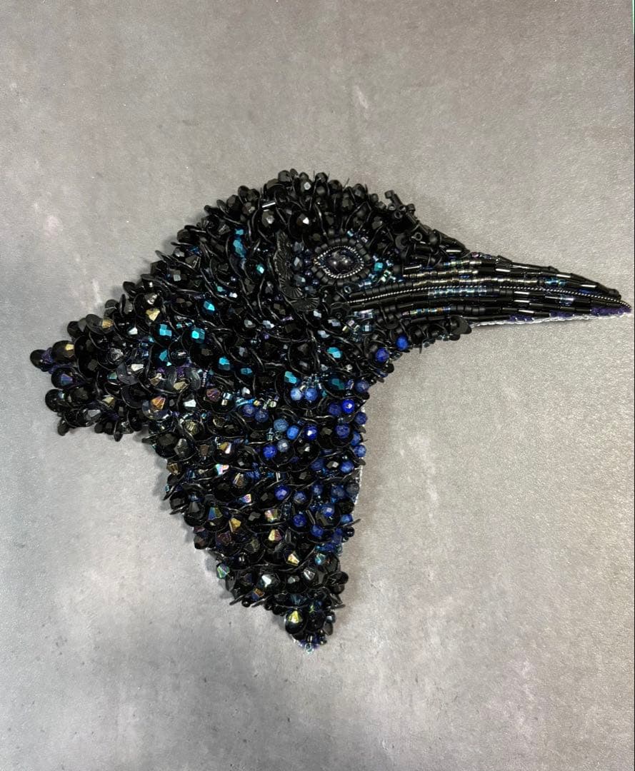 【ハシボソガラス】ビーズ刺繍ブローチバッグチャーム