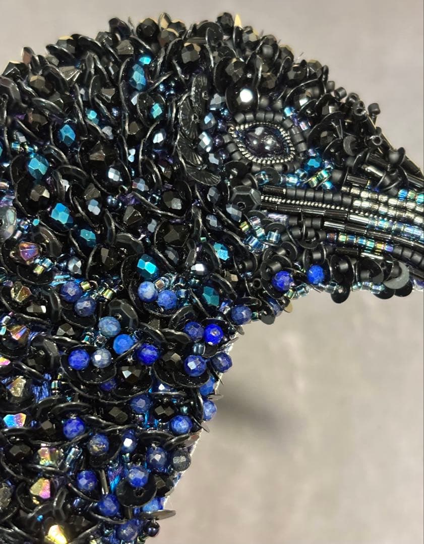 【ハシボソガラス】ビーズ刺繍ブローチバッグチャーム