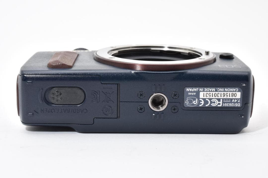 ★極上品★キヤノン EOS M ベイブルー 元箱付き #1507