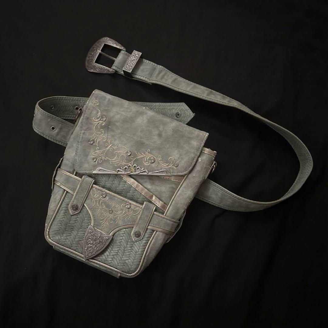 00s archive ozz on 刺繍 ウエストポーチ ベルト付き 希少