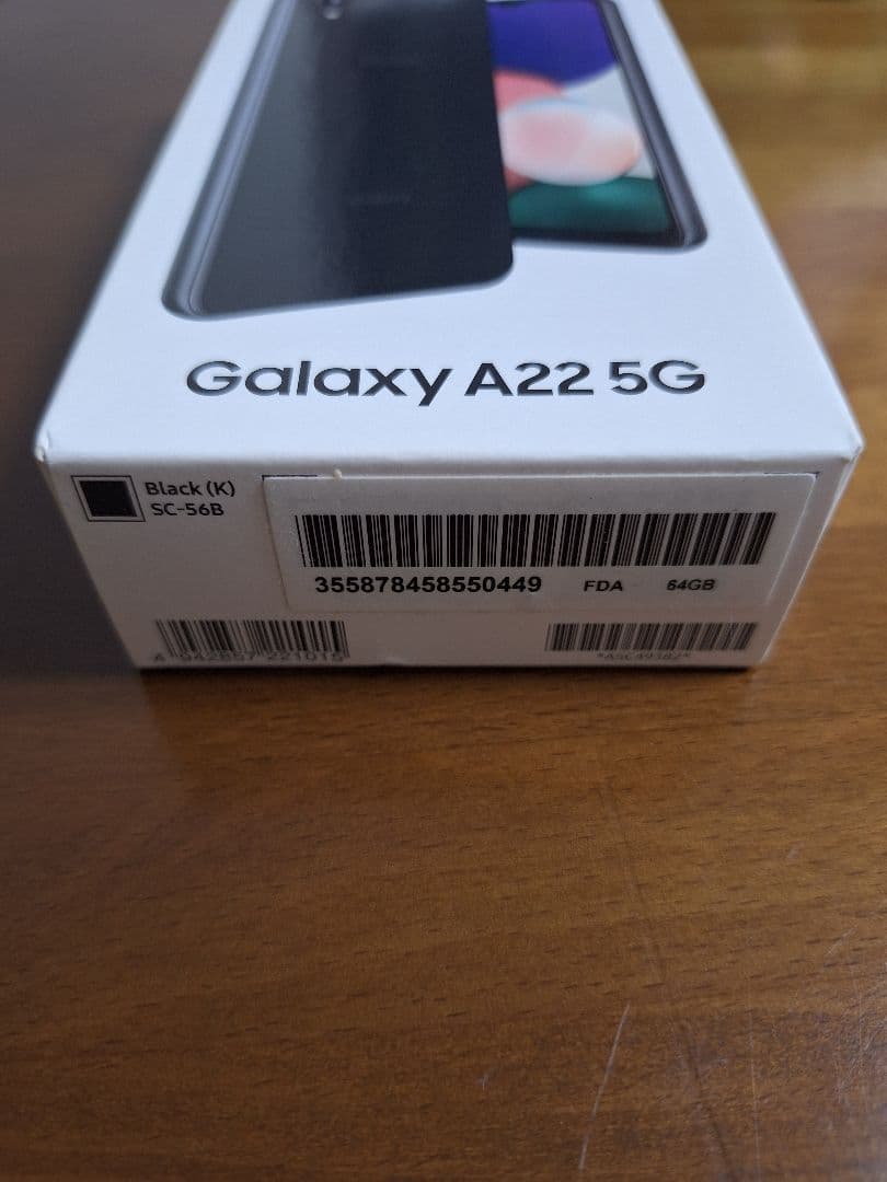 Galaxy A22 5G スマートフォン docomo ケース付き