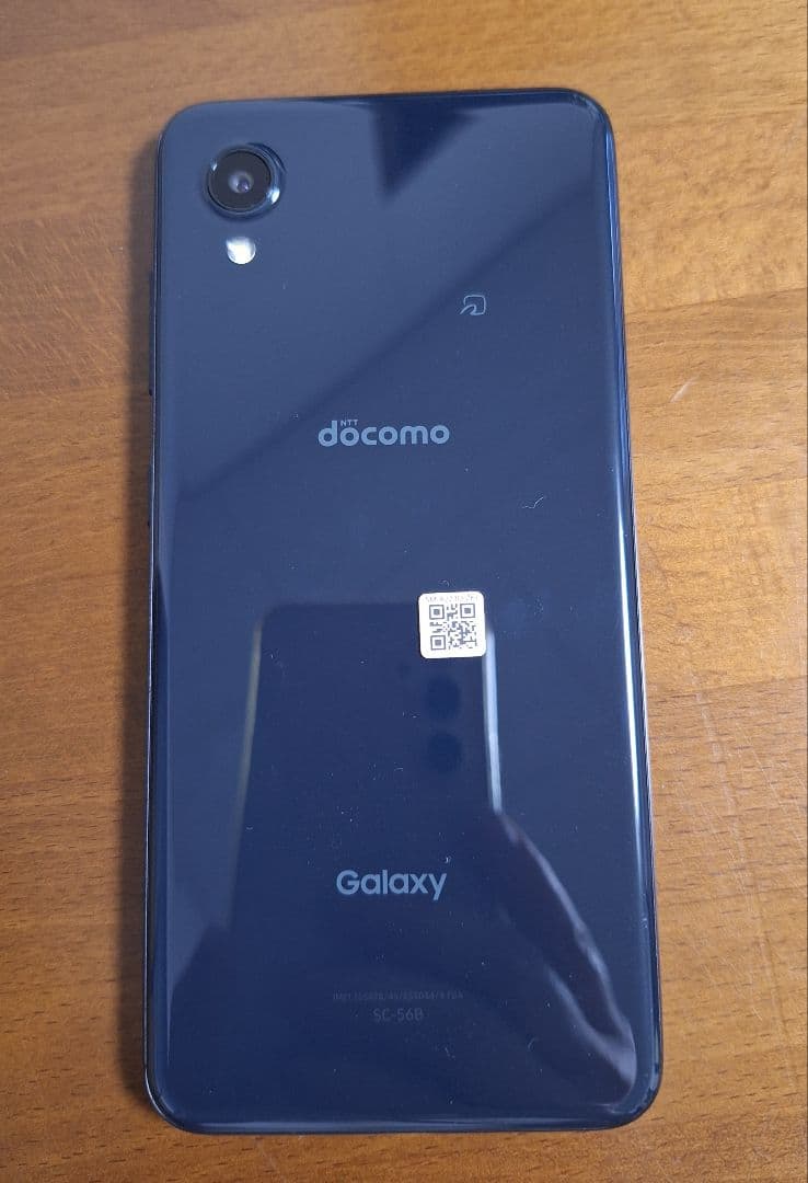 Galaxy A22 5G スマートフォン docomo ケース付き