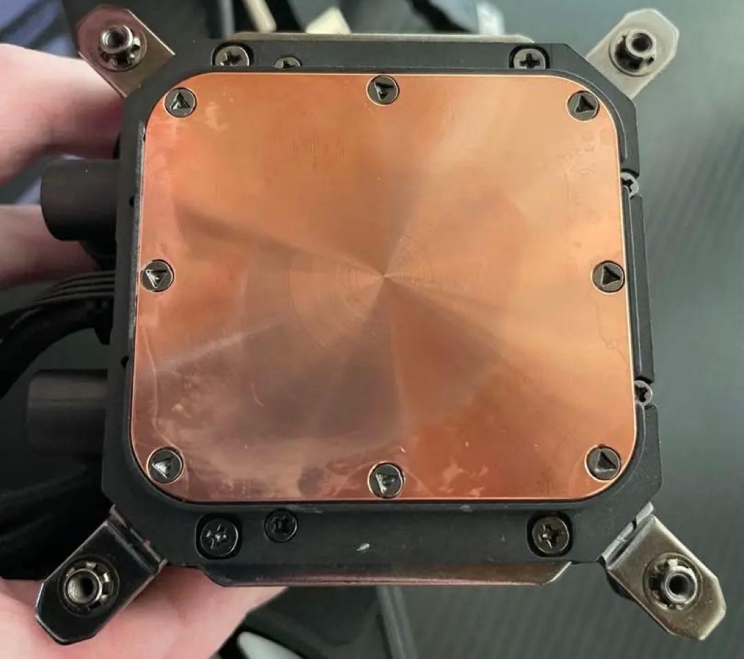 LIAN LI HydroShift LCD 360R 微ジャンク