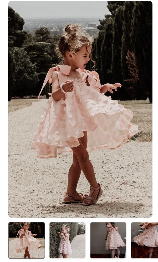 ワンピース CHLOE and AMELIE