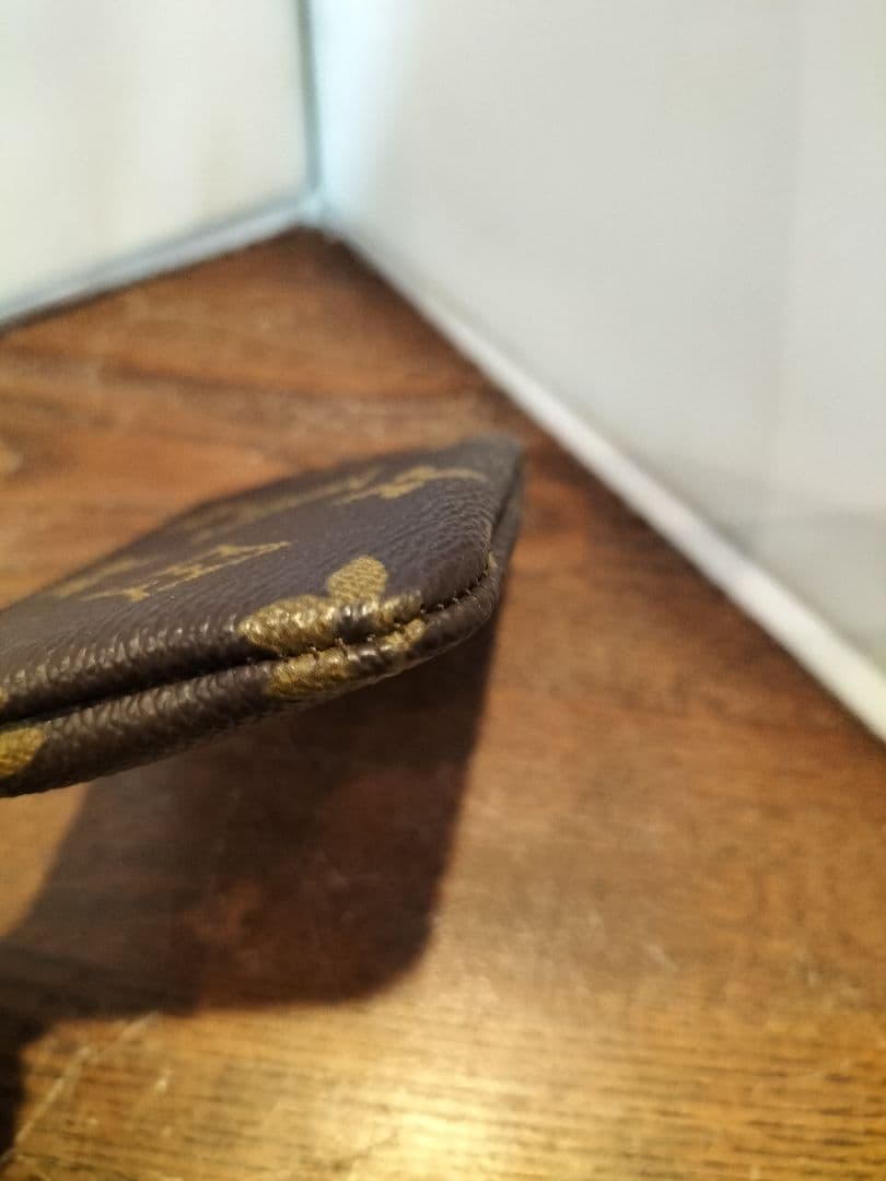 ポシェットクレ　ルイヴィトン　モノグラム　ケース　小銭入れ