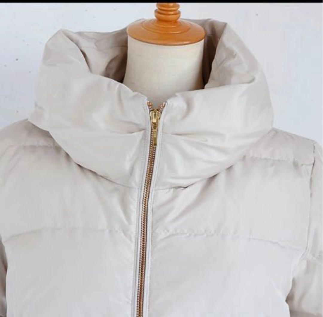 PASSIŌNEライトグレージュ フード付き ダウンジャケット