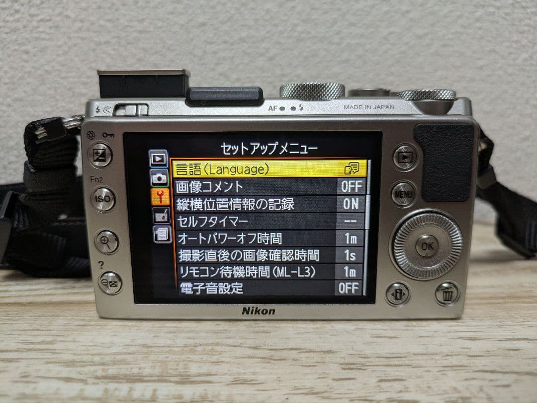Nikon　COOLPIX　A　DXフォーマット　シルバー　動作品　綺麗