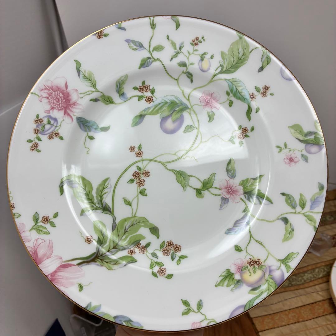 極美品　ウェッジウッド　スウィートプラム　皿 プレート　4枚セット